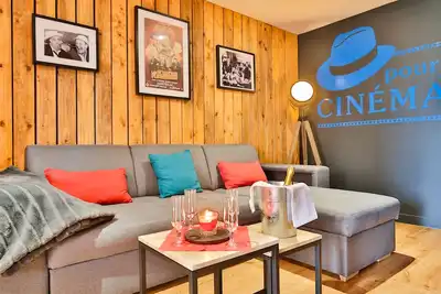 Image de Chalet cinema les belles ouvrieres