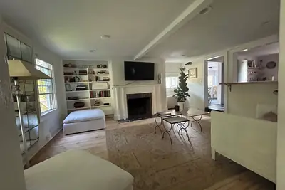 Image de Charming newly renovated 2-bedroom house in the village of Cornwall-on-Hudson