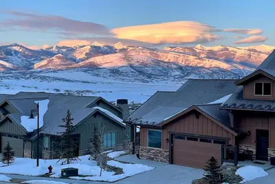 Image de Spacious Modern Brand New 4-Br/4-Ba townhome - Views of All Park City Ski Runs!