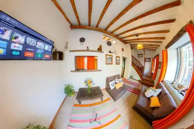 Image de Private And Cozy Apart A Block To The Main Square