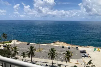 Image de Luxurious beachfront apartment