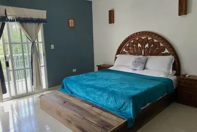 Image de Sol: Suite moderna con cocina y piscina