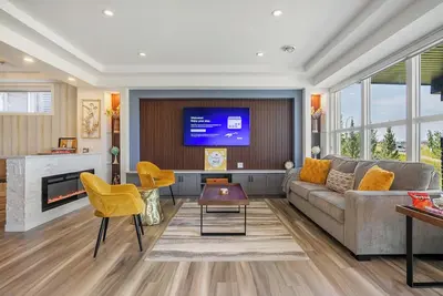 Image de Pondside Walkout Luxury Suite Nw Calgary / Yyc