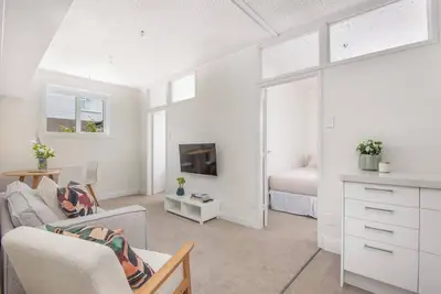 Roslyn Self Contained Suite