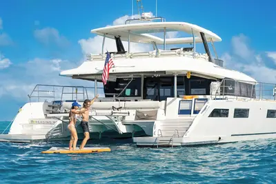 Image de Vrbo New Offer! ! Luxurious 63 ft. Yacht in an amazing resort! Jet Ski & more.
