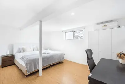 Image de 1 Bedroom Unit near highway/ transports & shops