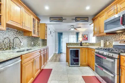 Image de 5 Mi to Sawgrass Mills: Family Retreat in Sunrise!