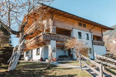 Image de Confortable appartement pour 5 personnes avec Tv, balcon et parking