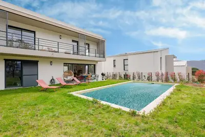 Image de Belle maison de vacances privée avec climatisation, Wifi, piscine privée, Tv, terrasse et parking