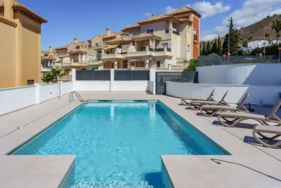 Image de Agréable appartement pour 4 personnes avec Wifi, piscine, climatisation, Tv et terrasse