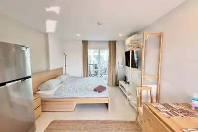 Image de Tropical beach nearby, Studio well-equiped kichen, Ac, Wi-fi, Pools and Gym