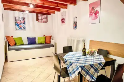 Image de Belle maison de vacances privée avec climatisation, Wifi, Tv, balcon, animaux admis et parking