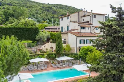 Image de Bel appartement dans une maison de vacances avec Wifi, piscine, climatisation, Tv, terrasse