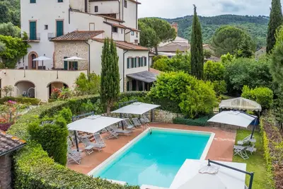 Image de Bel appartement dans une maison de vacances avec climatisation, piscine, Wifi, Tv et vue panoramique