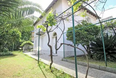 Image de Joli appartement pour 5 personnes avec climatisation, Wifi, Tv, terrasse et parking