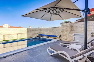 Image de Magnifique maison de vacances avec climatisation, piscine privée, Wifi, Tv, terrasse et parking