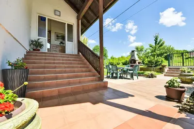 Image de Joli appartement pour 6 personnes avec Wifi, climatisation, Tv, terrasse et parking
