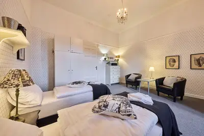 Image de Belle maison de vacances privée avec bain à remous, Wifi, Tv, terrasse, vue panoramique, parking