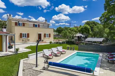 Image de Maison de vacances privée avec piscine privée, Wifi, climatisation, Tv, terrasse, vue panoramique