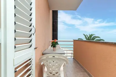 Image de Agréable appartement pour 4 personnes avec Wifi, climatisation, Tv et balcon