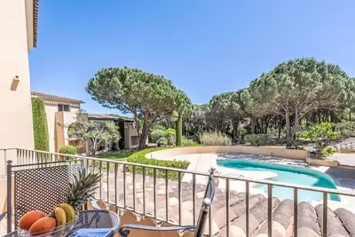 Image de Confortable appartement pour 4 personnes avec piscine, climatisation, Wifi, Tv, balcon et parking