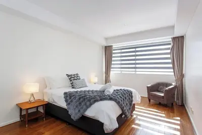 Image de This apartment is a 3 bedroom(s), 2. 5 bathrooms, located in Fremantle, Wa.