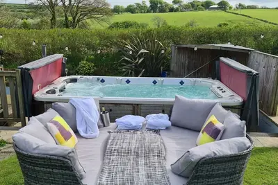 Image de Maison de vacances privée avec bain à remous, Wifi, Tv, patio, vue panoramique, parking