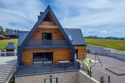 Image de Belle maison de vacances privée avec bain à remous, climatisation, Wifi, Tv, terrasse et parking