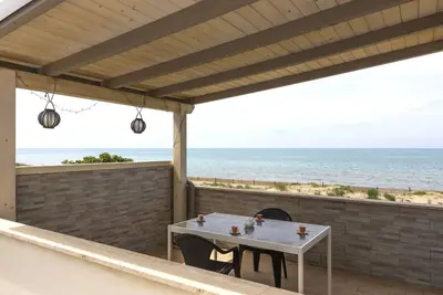 Image de Agréable appartement pour 3 personnes avec climatisation, Tv, terrasse et parking