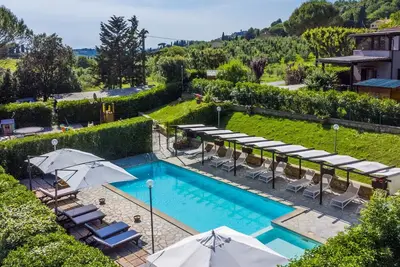 Image de Joli appartement pour 4 personnes avec piscine, Wifi, Tv, patio, animaux admis et parking