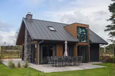 Image de Belle maison de vacances privée pour 8 personnes avec Wifi, Tv, terrasse et parking