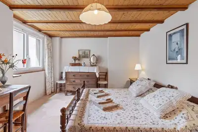 Image de Merveilleuse maison de vacances privée pour 5 personnes avec patio et parking