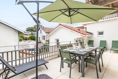 Image de Joli appartement pour 2 personnes avec Wifi, Tv, balcon et parking