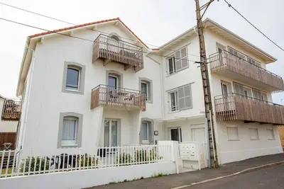 Image de Bel appartement pour 2 personnes avec Wifi, Tv, patio et parking