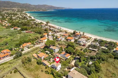 Image de Belle maison de vacances privée pour 8 personnes avec Wifi, climatisation, Tv, patio et parking
