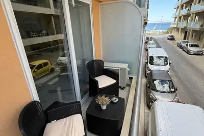 New Seaside-View Lux Apartment
