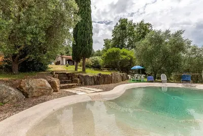 Image de Bel appartement dans une maison de vacances avec climatisation, piscine, Wifi, Tv, terrasse