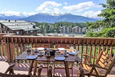 Image de Confortable appartement pour 5 personnes avec Wifi, Tv, balcon, vue panoramique et parking