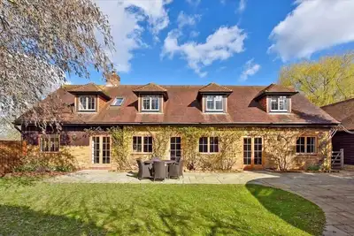 Image de Stylish Barn Conversion Near Windsor