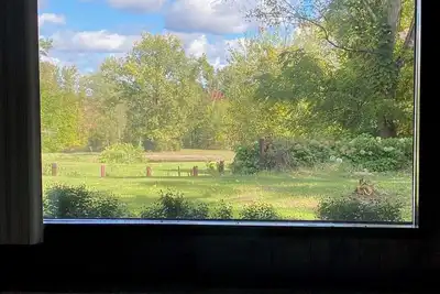 Image de Okon's Underground Rental Battle Creek scenic venue pond\/river 70's wildlife