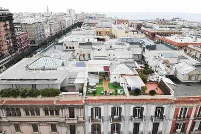 Image de 150sqm Rooftop Paradise with hot Jacuzzi