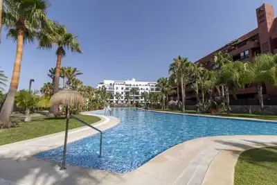 Image de Horizonte Ă Nasila Beach, Montagnes et Golf