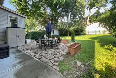 Image de Cute & Cozy 2 bed 1. 5 bath Oakley