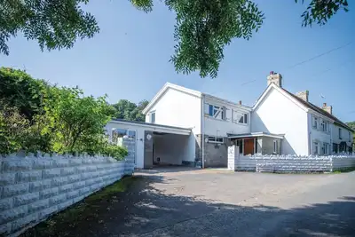 Image de Bryn View – 5 Bedroom Holiday Home – Oxwich