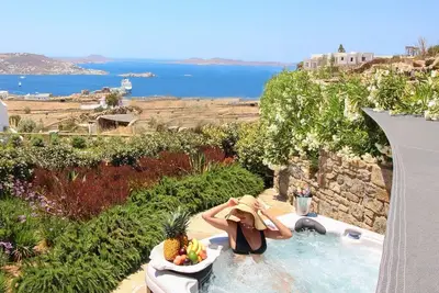 Image de Splendid Mykonos Villa | Villa Ravenclaw | 4 Bedrooms | Breathtaking Sea Views | Spacious Furnished Sun Terrace | Private Outdoor Hot Tub | Shaded Outdoor Dining Area | Agia Sofia, Tourlos