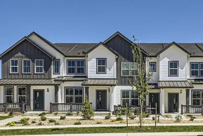 Image de 2-bedroom townhome w/ mountain views, Arvada near AdventHealth Avista Hospital