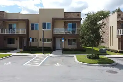 Image de 4bd luxury All suites home with Bbq near Disney