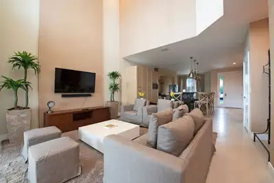 Image de 4bd All suites luxury home with Bbq near Disney