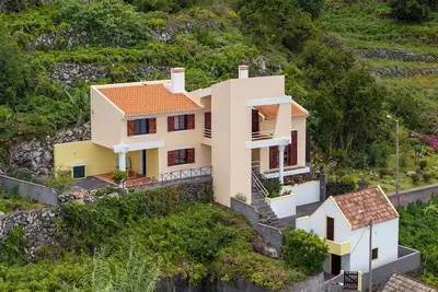 Image de Casa Amarela da Fajã da Areia