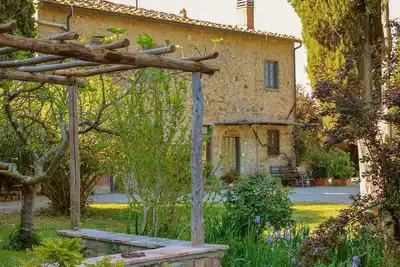 Image de Maison de vacances avec piscine, Wifi, Tv, patio, vue panoramique, parking, près de Florence